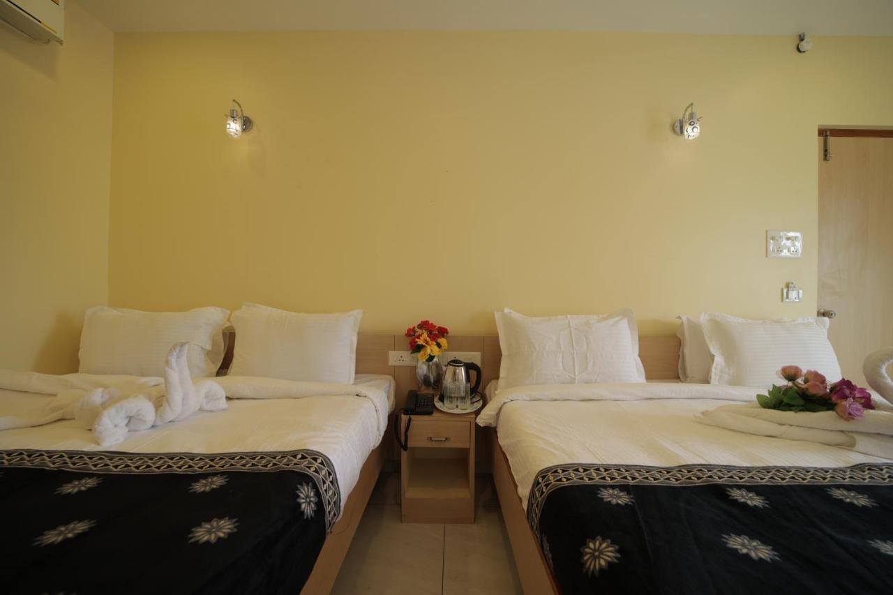 Nadanam Inn Puducherry Exterior foto